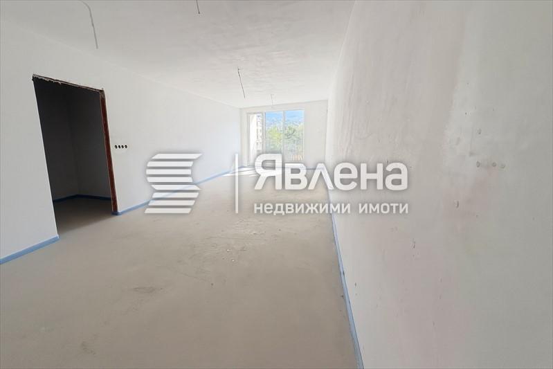 дневна с кухня