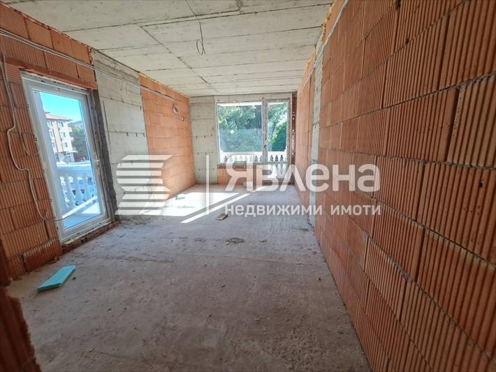дневна с кухня