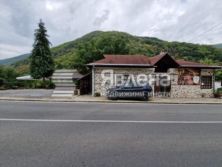 Главна фсасада