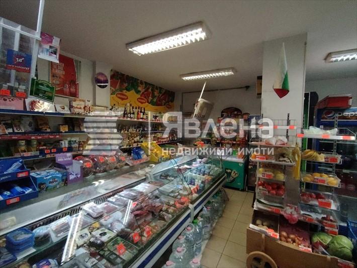 партерна търговска площ