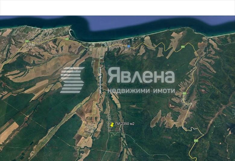 на 7 км от Обзор