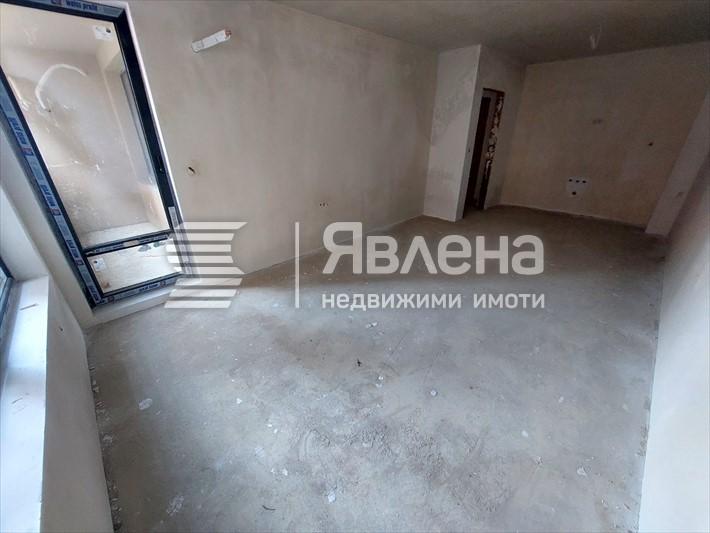 дневна -хол-кухня