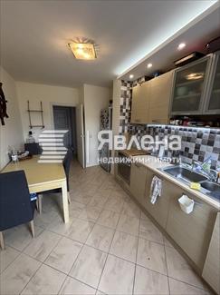 КУХНЯ С ТРАПЕЗАРИЯ