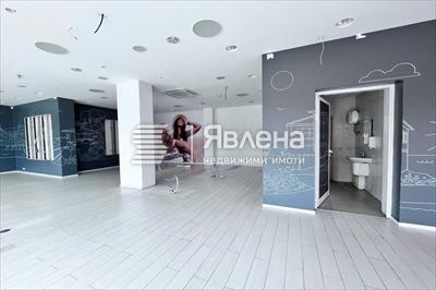 Търговска зала