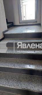 мраморно стълбище
