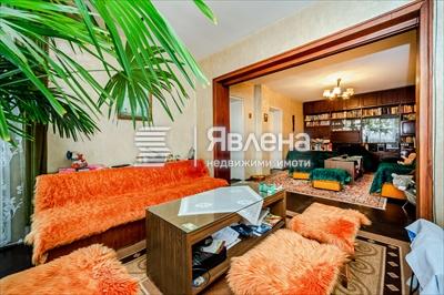 Тристаен Реута