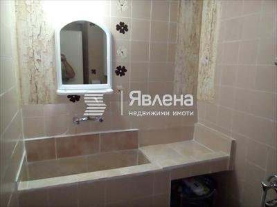 Баня с тоалетна