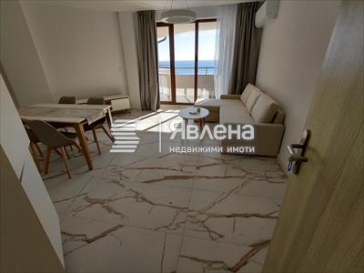 вход към апартамента