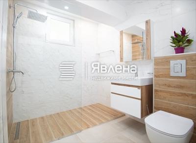 баня с тоалетна