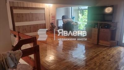 Второ ниво ателие