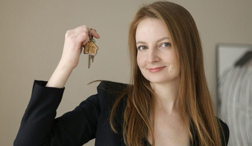 Как жените купуват имот